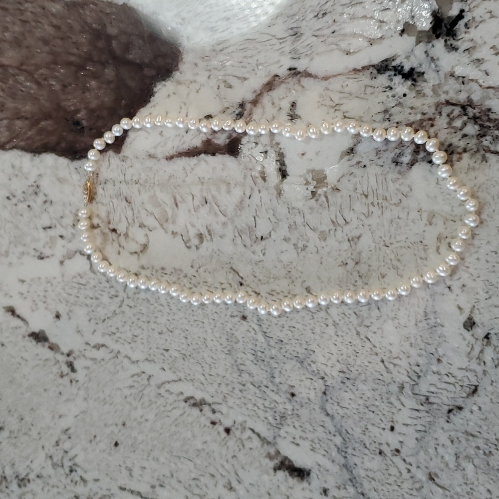 14k Freshwater Pearl Necklace - Picture 8 of 9